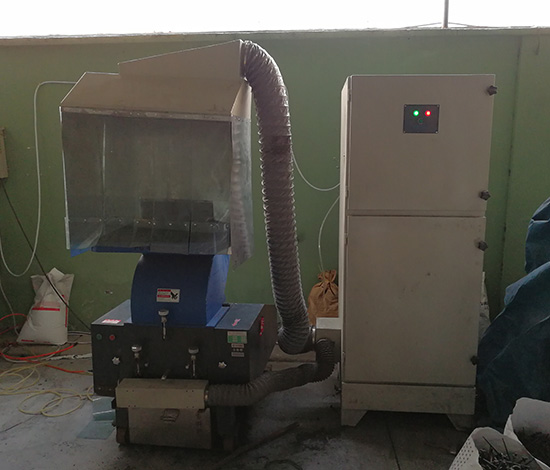 塑料粉碎機(jī)除塵器